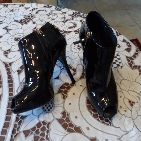 Louis Vuitton Black Patent Leather Peep Toe Ankle Boots Size 36.5B - Picture 1 of 16